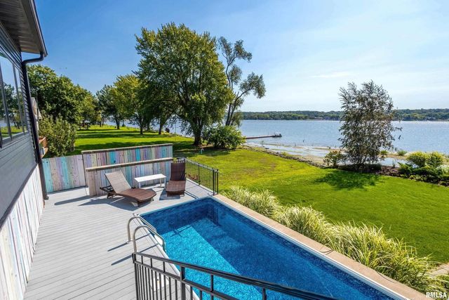 24711 178TH Street, Pleasant Valley, IA 52767