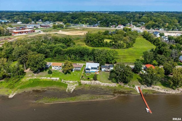 24711 178TH Street, Pleasant Valley, IA 52767