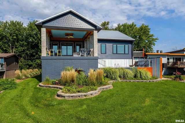 24711 178TH Street, Pleasant Valley, IA 52767