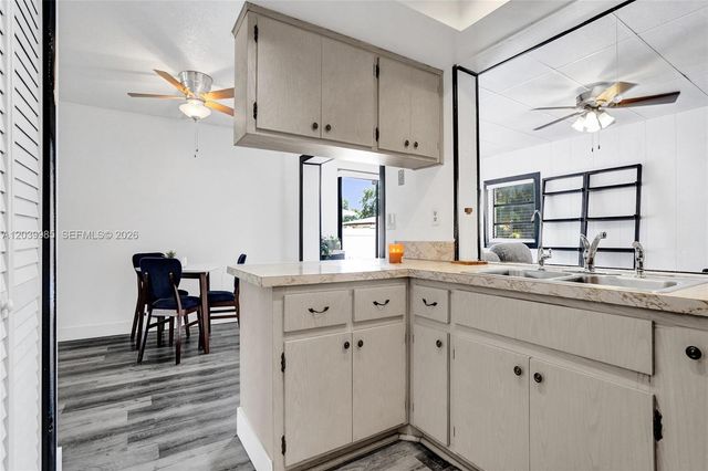 1530 N 73rd Ave, Hollywood, FL 33024