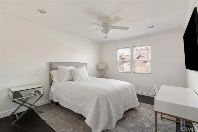 345 University Drive F4, Costa Mesa, CA 92627