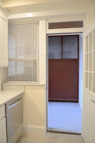 98 Toxteth Street 2, Brookline, MA 02446