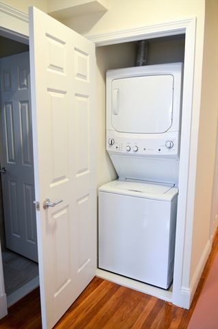 98 Toxteth Street 2, Brookline, MA 02446