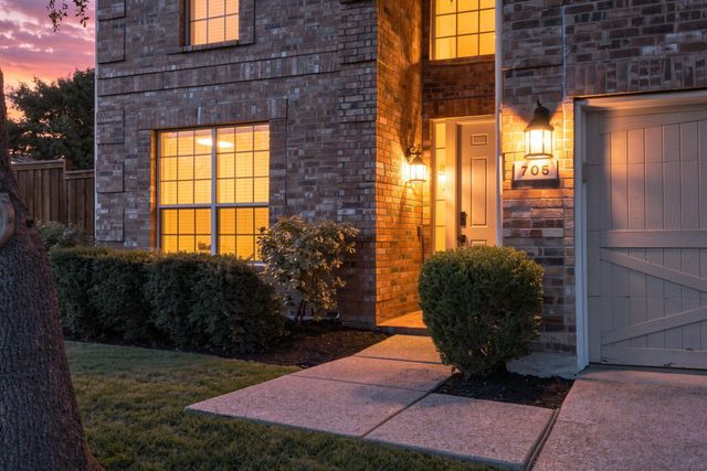 705 Royal Crest Court, Mckinney, TX 75072