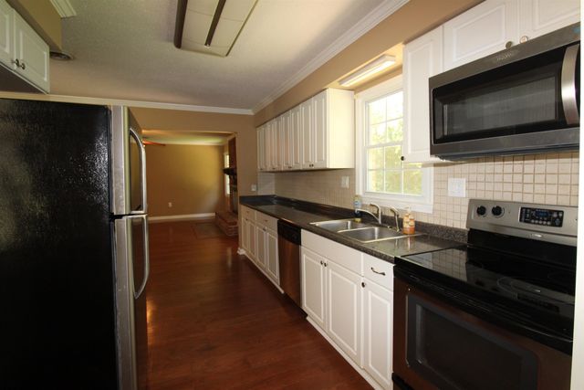 109 Allen Court, Boiling Springs, SC 29316