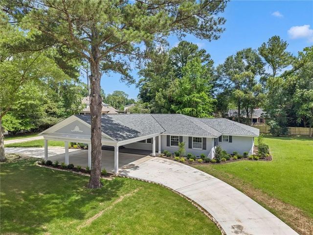 2553 Durham S Drive, Mobile, AL 36606