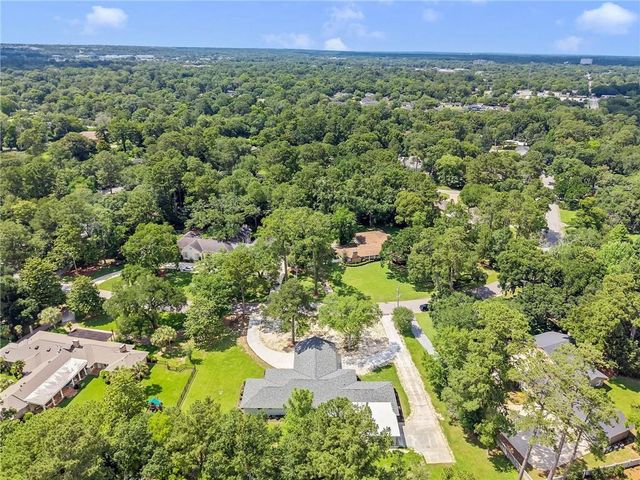 2553 Durham S Drive, Mobile, AL 36606