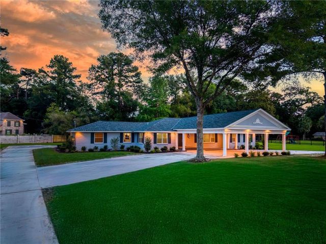 2553 Durham S Drive, Mobile, AL 36606