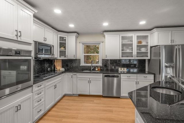 3860 Cardinal Drive, Tucker, GA 30084