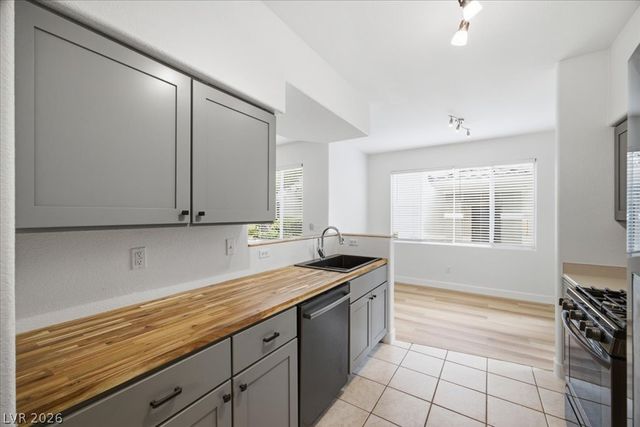 9050 West Warm Springs Road 1033, Las Vegas, NV 89148