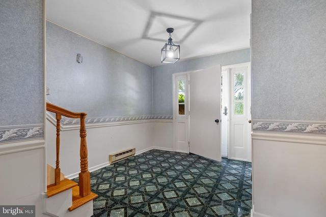 52 WILLOW ST, Macungie, PA 18062