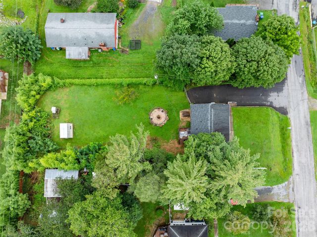11 Oakley Dogwood Drive, Asheville, NC 28803