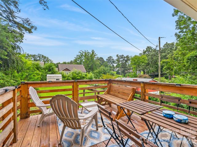 11 Oakley Dogwood Drive, Asheville, NC 28803