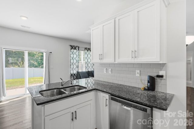 6204 Ellimar Field Lane, Charlotte, NC 28215