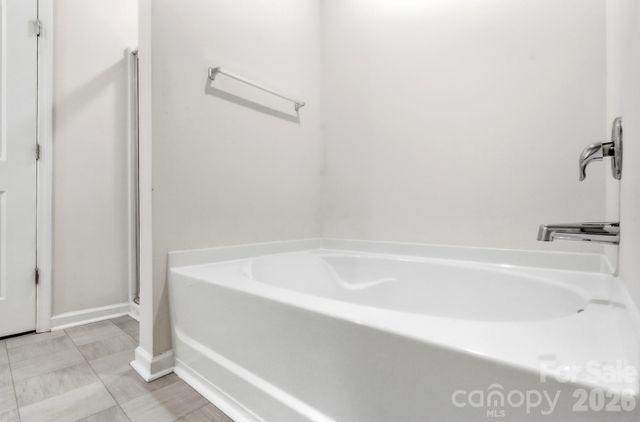 6204 Ellimar Field Lane, Charlotte, NC 28215
