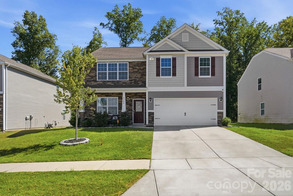 6204 Ellimar Field Lane, Charlotte, NC 28215