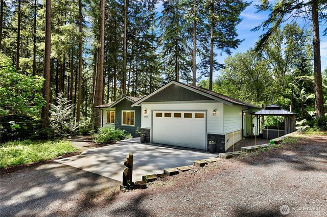 1792 Swamp Creek Lane, Bellingham, WA 98226