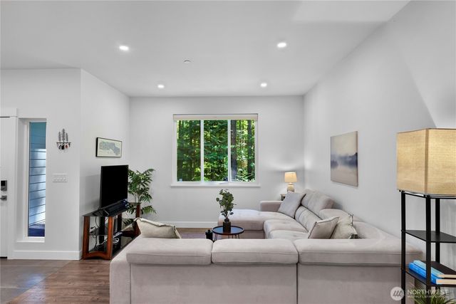 1792 Swamp Creek Lane, Bellingham, WA 98226