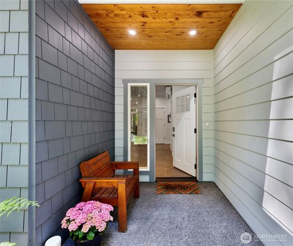 1792 Swamp Creek Lane, Bellingham, WA 98226