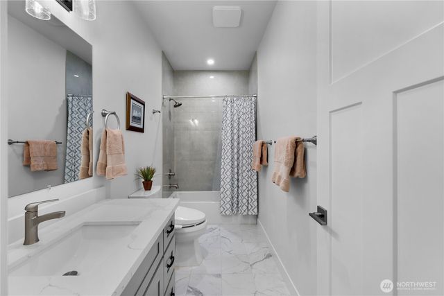 1792 Swamp Creek Lane, Bellingham, WA 98226