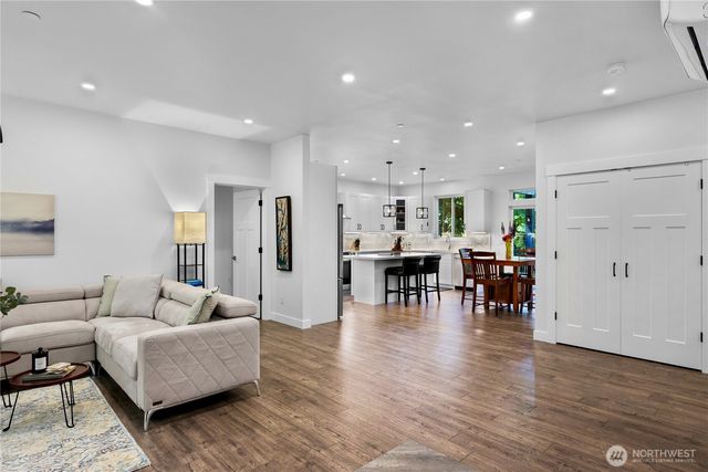 1792 Swamp Creek Lane, Bellingham, WA 98226