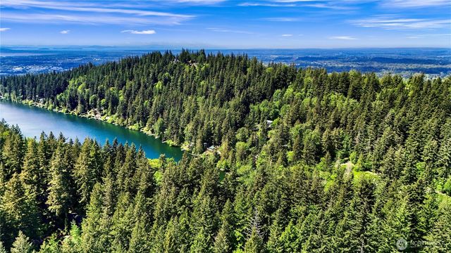 1792 Swamp Creek Lane, Bellingham, WA 98226