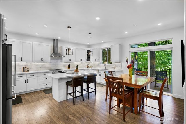 1792 Swamp Creek Lane, Bellingham, WA 98226