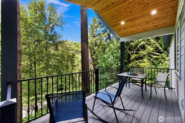 1792 Swamp Creek Lane, Bellingham, WA 98226