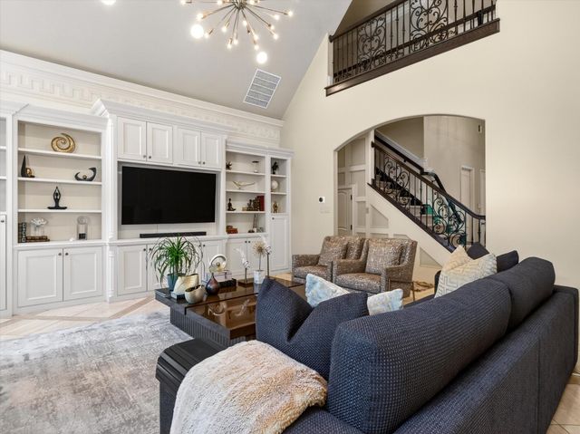 120 Hickory Ridge Drive, Highland Village, TX 75077