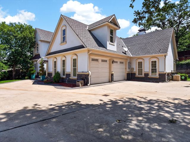 120 Hickory Ridge Drive, Highland Village, TX 75077