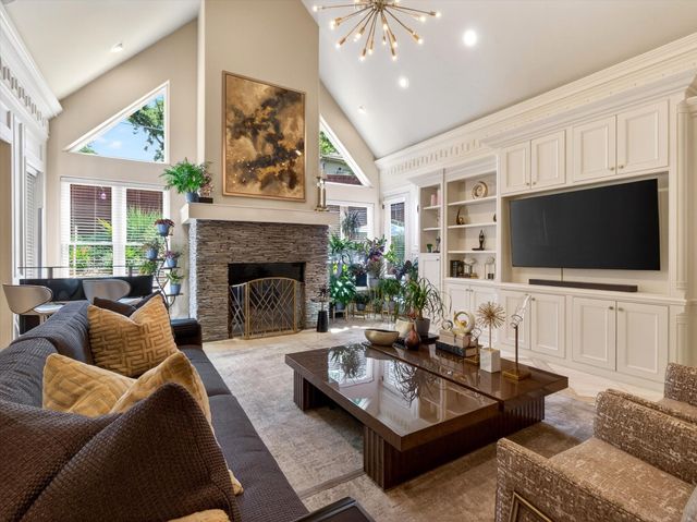 120 Hickory Ridge Drive, Highland Village, TX 75077