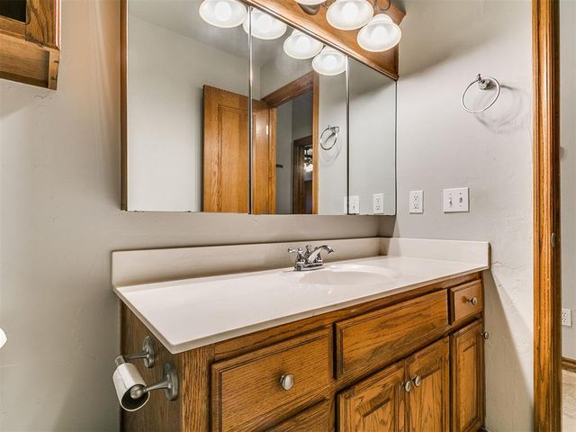 2612 Bishops Drive, Norman, OK 73072