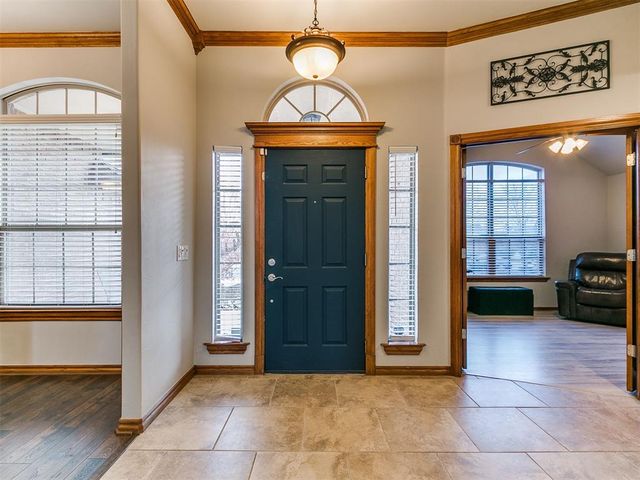 2612 Bishops Drive, Norman, OK 73072