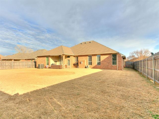2612 Bishops Drive, Norman, OK 73072