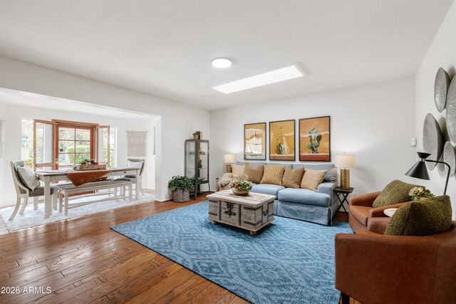 2713 W NIDO Avenue, Mesa, AZ 85202