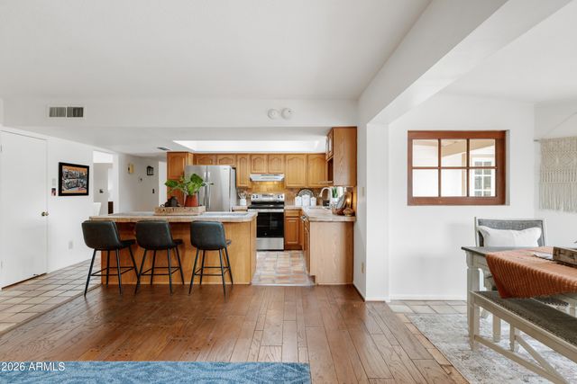 2713 W NIDO Avenue, Mesa, AZ 85202