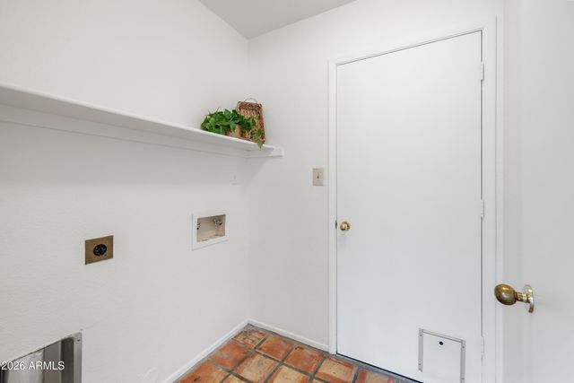 2713 W NIDO Avenue, Mesa, AZ 85202