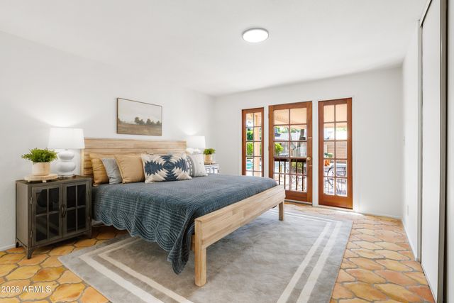 2713 W NIDO Avenue, Mesa, AZ 85202