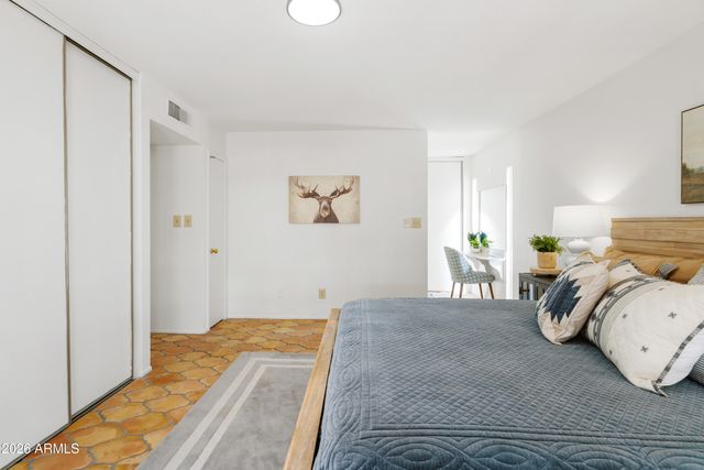 2713 W NIDO Avenue, Mesa, AZ 85202