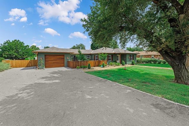 2108 W Harrison Avenue, Guthrie, OK 73044