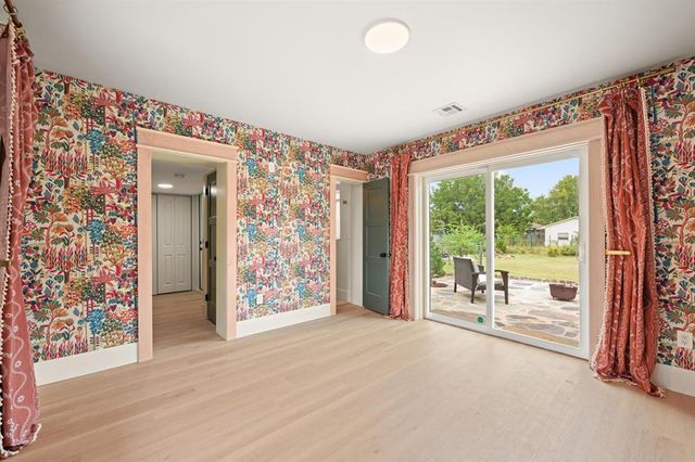 2108 W Harrison Avenue, Guthrie, OK 73044