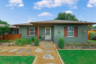 2108 W Harrison Avenue, Guthrie, OK 73044