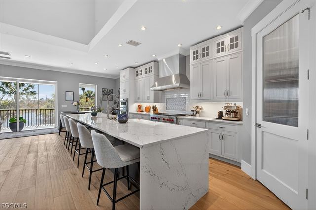 3354 Barra CIR, Sanibel, FL 33957