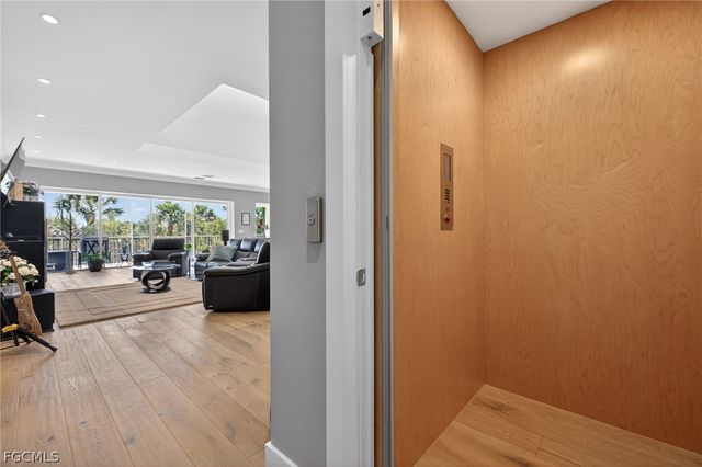 3354 Barra CIR, Sanibel, FL 33957