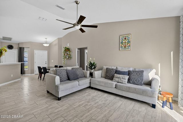 5345 Oak Breeze Avenue, Port Orange, FL 32128