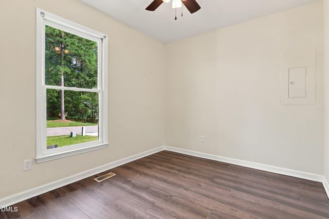 6836 Saint Julian Way, Fayetteville, NC 28314