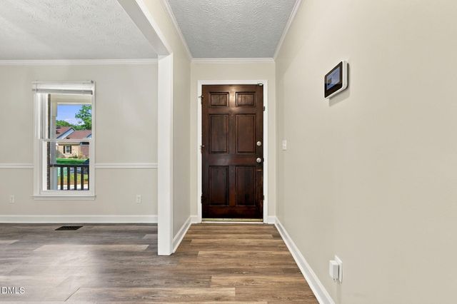 6836 Saint Julian Way, Fayetteville, NC 28314