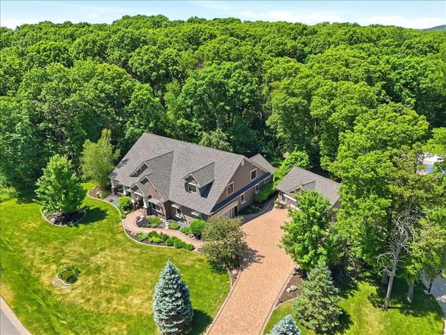 1116 Moonlight Drive, Altoona, WI 54720