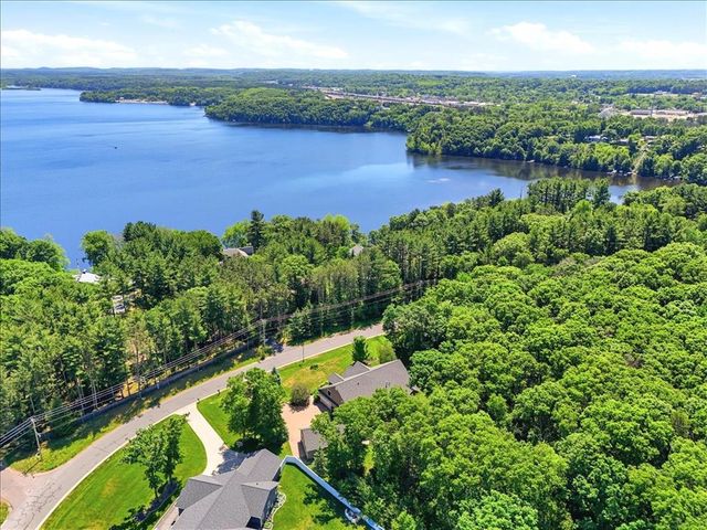 1116 Moonlight Drive, Altoona, WI 54720