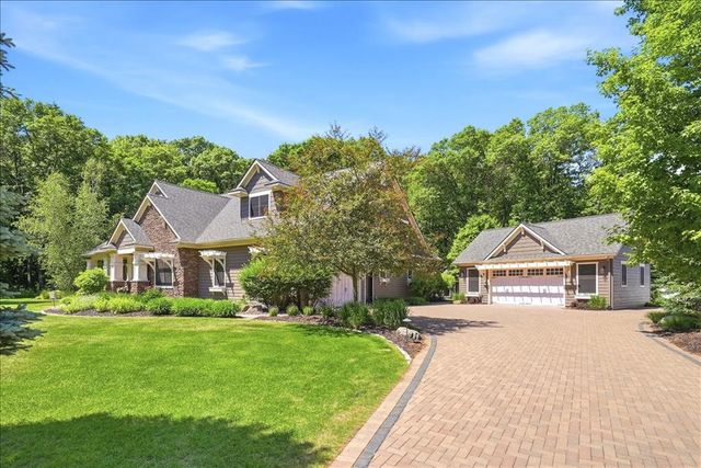 1116 Moonlight Drive, Altoona, WI 54720